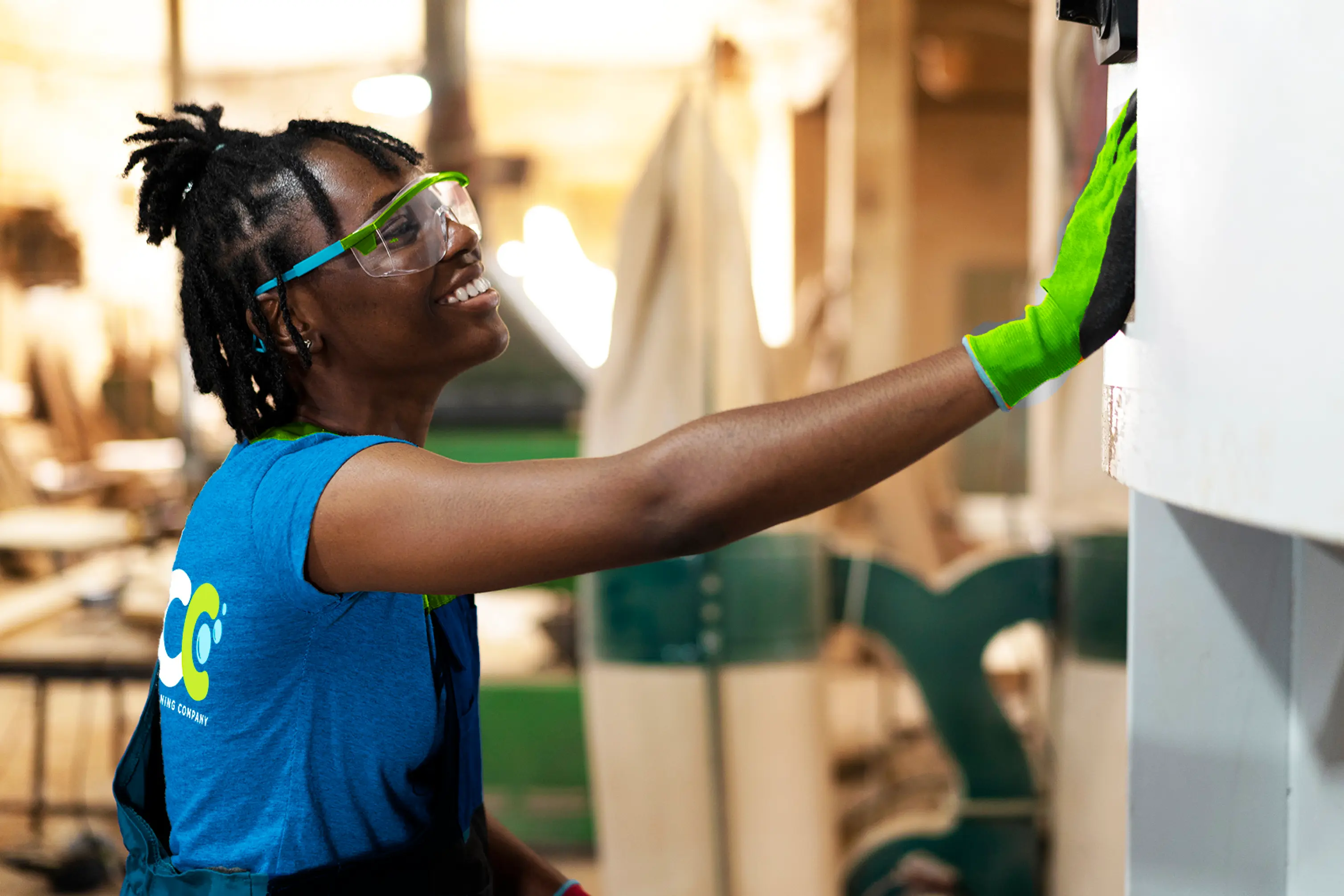 Cleaning professionals wearing masks and gloves